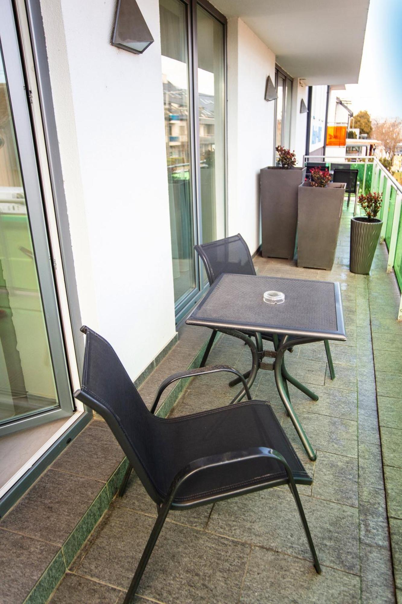 Németh Apartmanok Sárvár Exterior foto